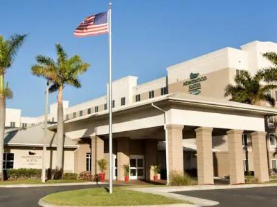 Homewood Myers Airport - Fgcu 3*